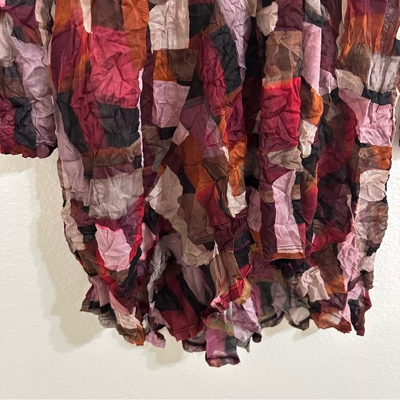 Lisa Bayne Semi-Sheer Crinkle Tunic Top Women's Large Geometric Asymmetric Hem - Picture 4 of 9